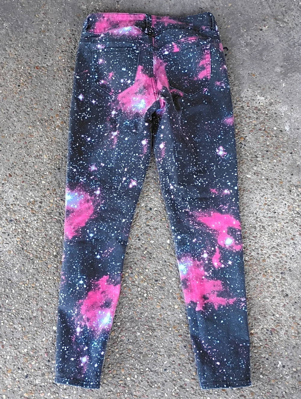 2/$10 Hot Topic Blackheart Galaxy Print Pink & Black Skinny Jeans Size 7 - Picture 7 of 8